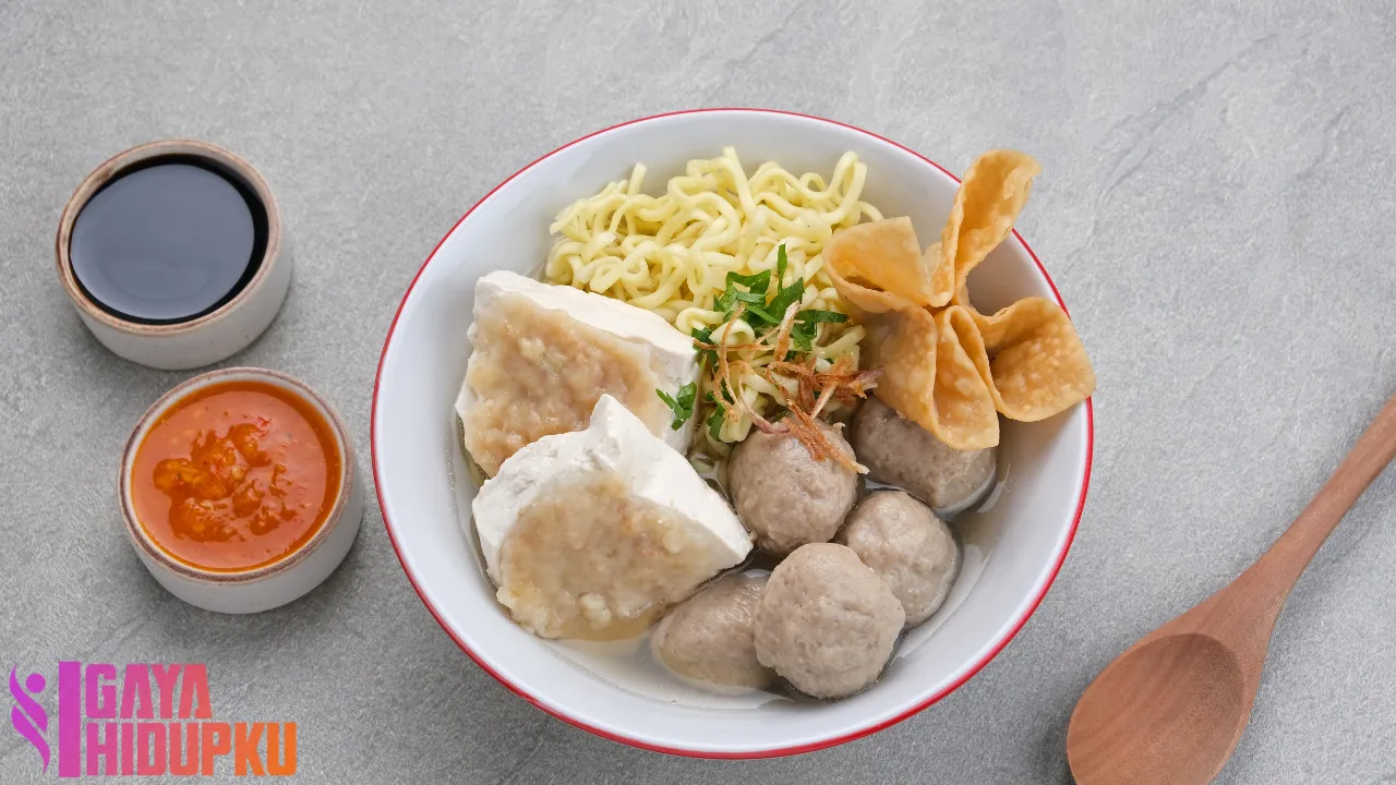 7 Kedai Bakso Legendaris di Malang Yang Bikin Nagih Terus