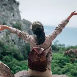 Solo Traveling Wanita Tips dan Panduan Aman untuk LIburan Sendiri