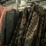 10 Model Baju Batik Pria Untuk Kantor