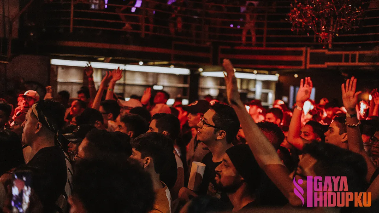 Pengalaman Nonton Konser Musik Live Pertama Kali